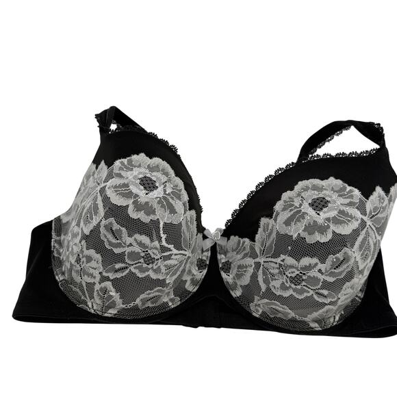 Victoria's Secret Other - Victoria's Secret Body By Victoria Lined Demi Black & White Lace Bra Size 38DD